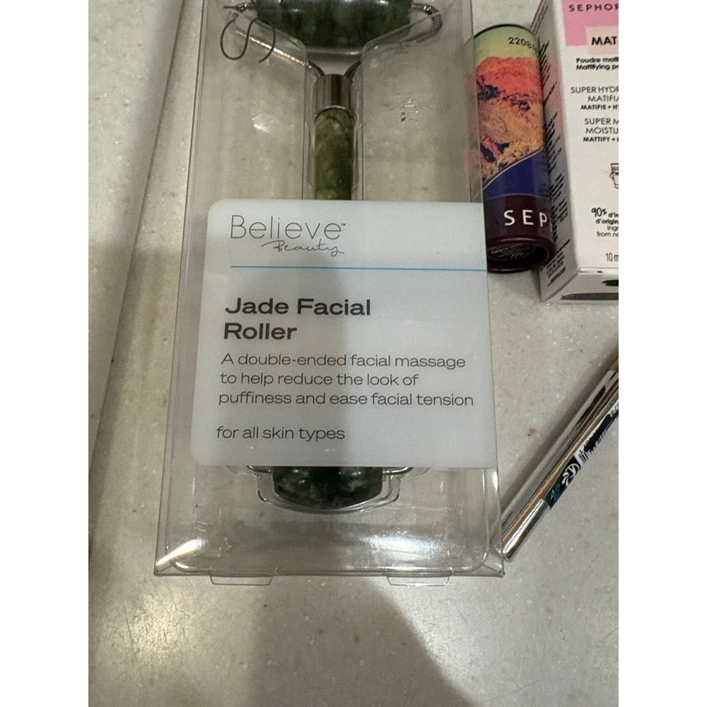 Sephora & Believe Beauty Bundle Womens OS Green Pink New Jade‎ Roller Makeup Set